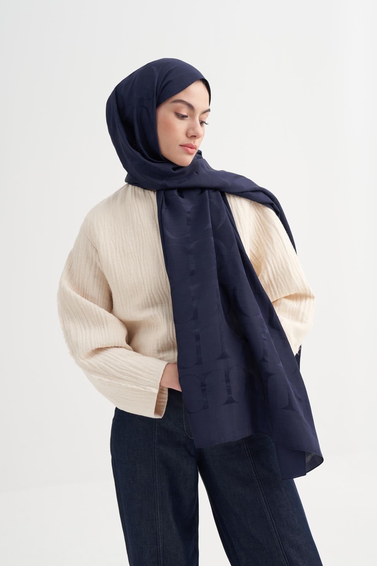 Monogram Desen Rina Floş Jakar Scarf