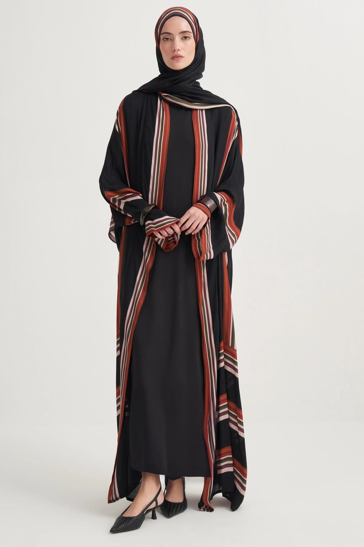 Mina İncira Abaya Siyah