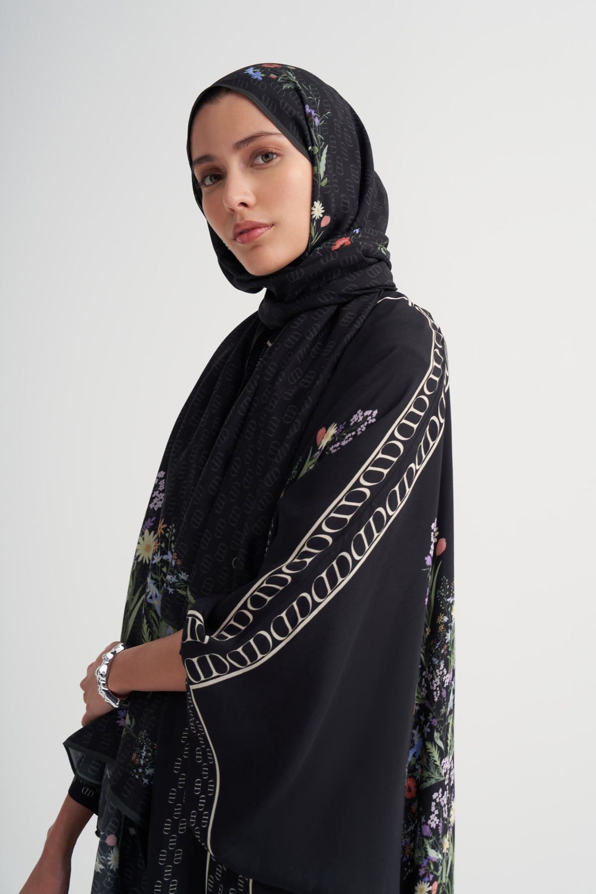 Buket Monogram Floş Scarf Siyah