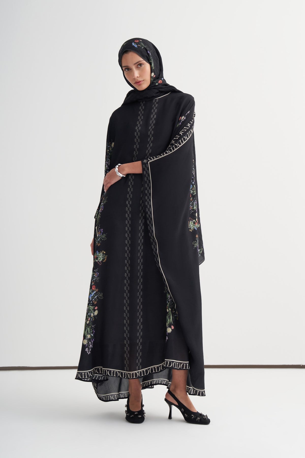 Buket Monogram Floş Kaftan Siyah
