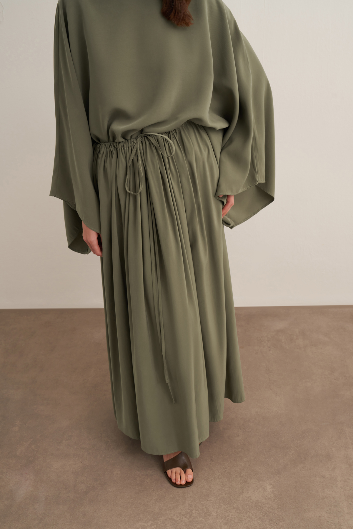 Noor Gathered Skirt Cupra Set