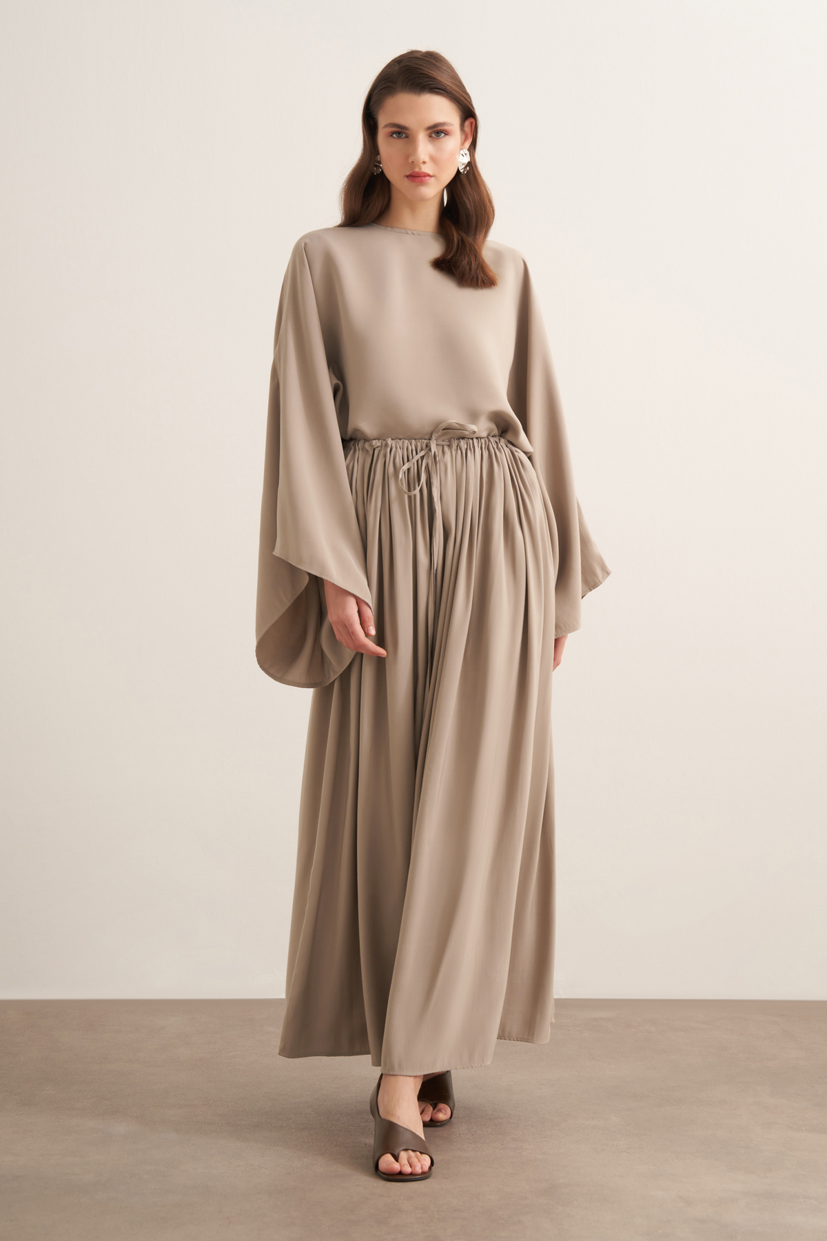 Noor Gathered Skirt Cupra Set
